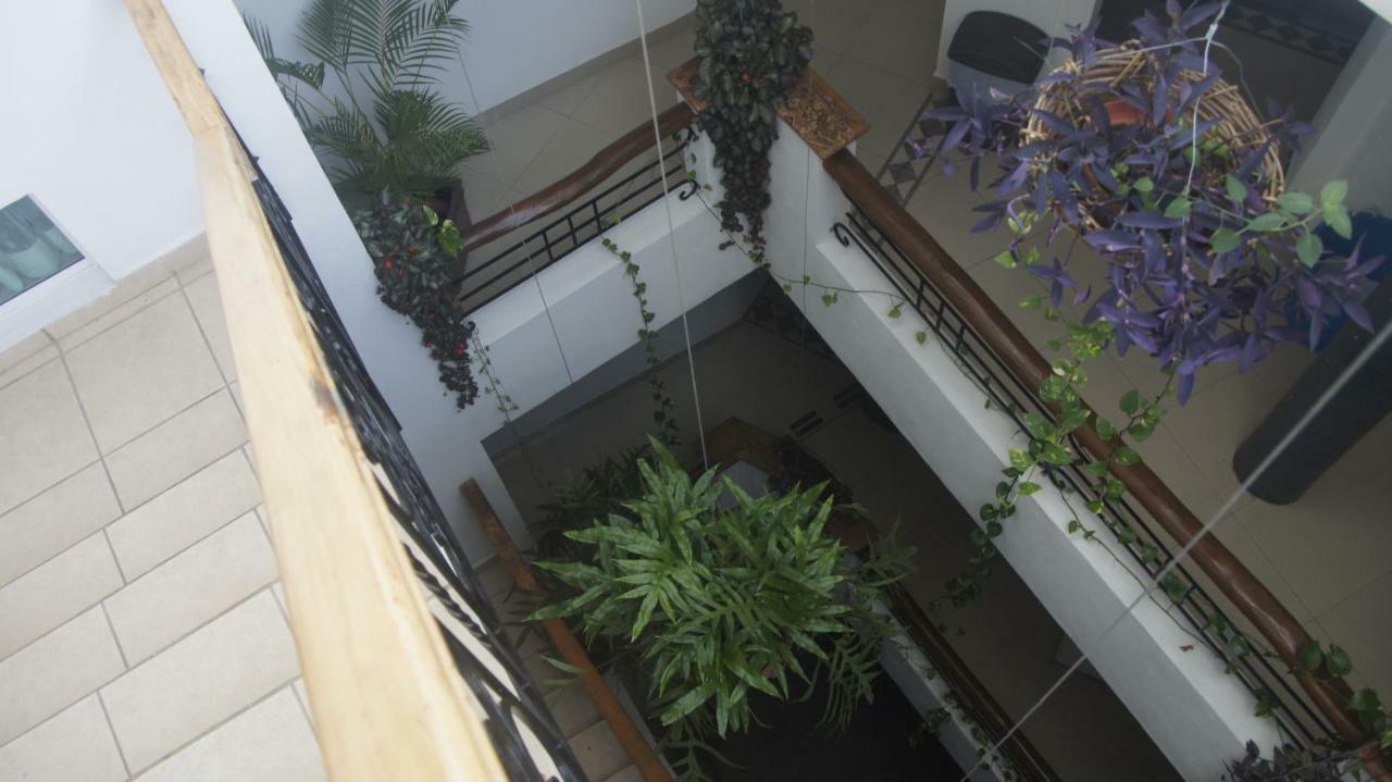 Casa Del Parque Vallarta Пуэрто-Вальярта Экстерьер фото